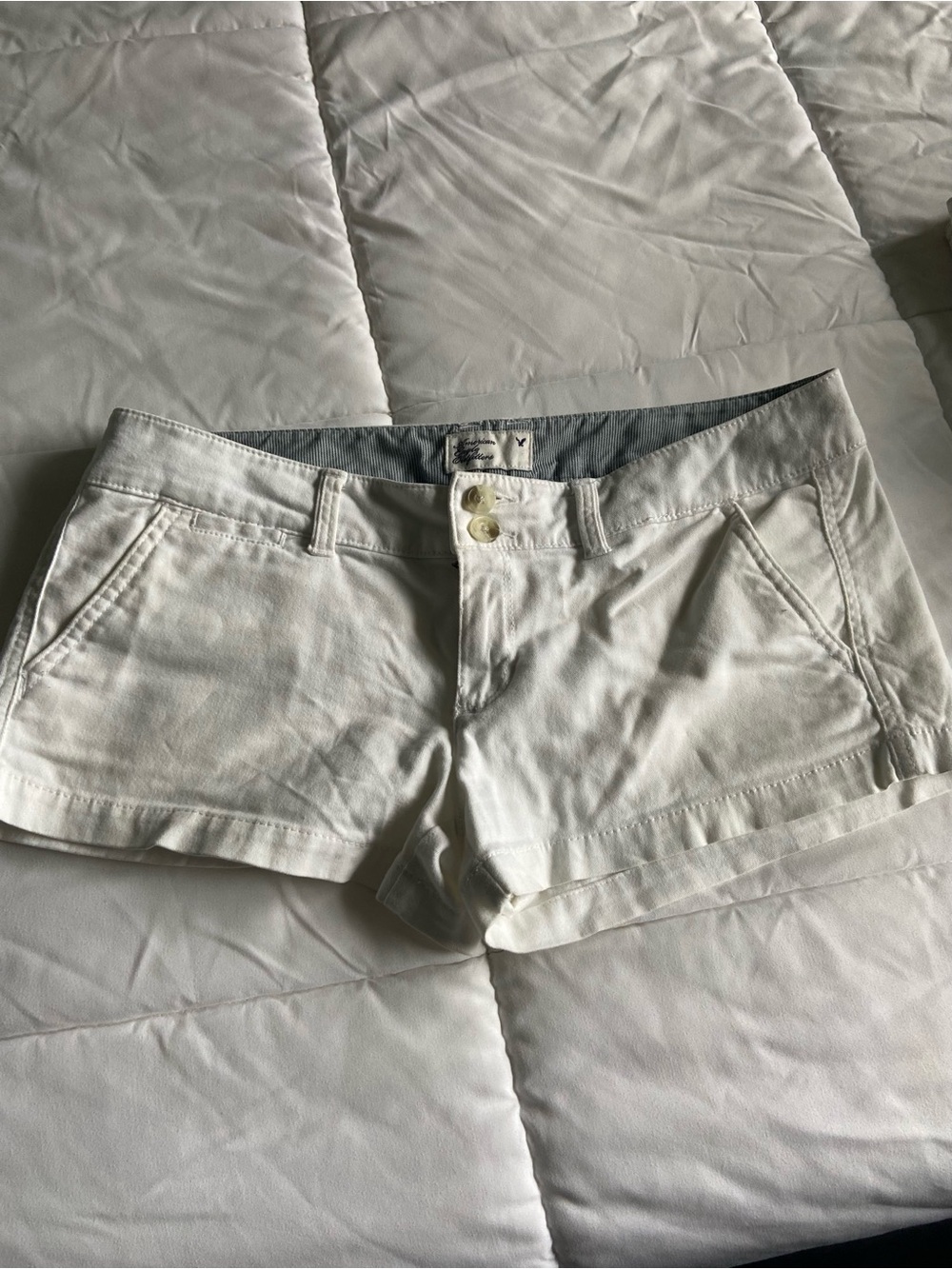 Bundle of 3 pair shorts. EXPRESS, American Eagle, Heritage 1981 - Picture 5 of 11